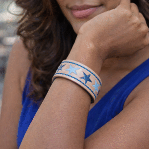 Brazalete de cuero Estrellas