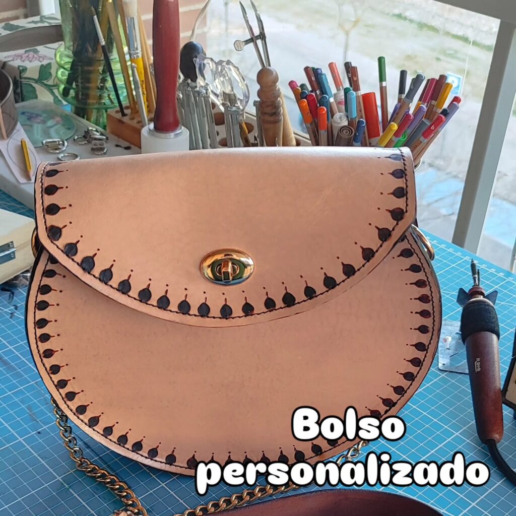 Instagram post from pajarico_art. This post is in position 0.